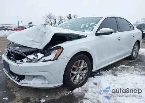 2018 Volkswagen Passat 2.0T R-Line/2.0T S from USA, damaged, VIN 1VWAA7A30JC016909